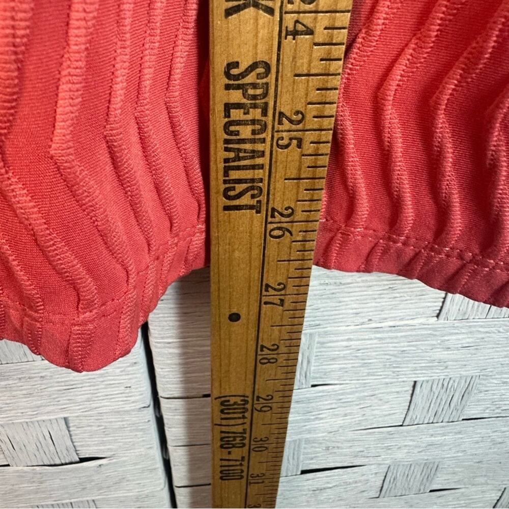 Chico's Women’s textured pullover blouse salmon 3/4 length sleeve preppy spring - Picture 8 of 10
